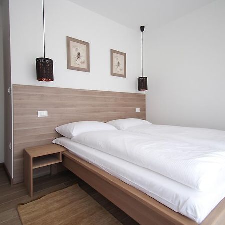 Apartments Villa Rivarella Novigrad Istria 객실 사진